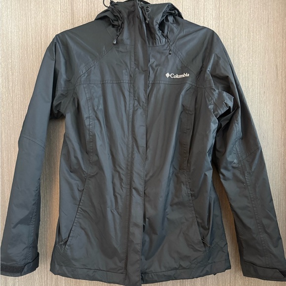 Columbia Jackets & Blazers - Columbia Women’s Size Small Rain Jacket